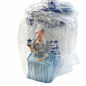 90's I LOVE LUCY LIMITED EDITION
VITAMEATAVEGEMIN BLUE COOKIE JAR